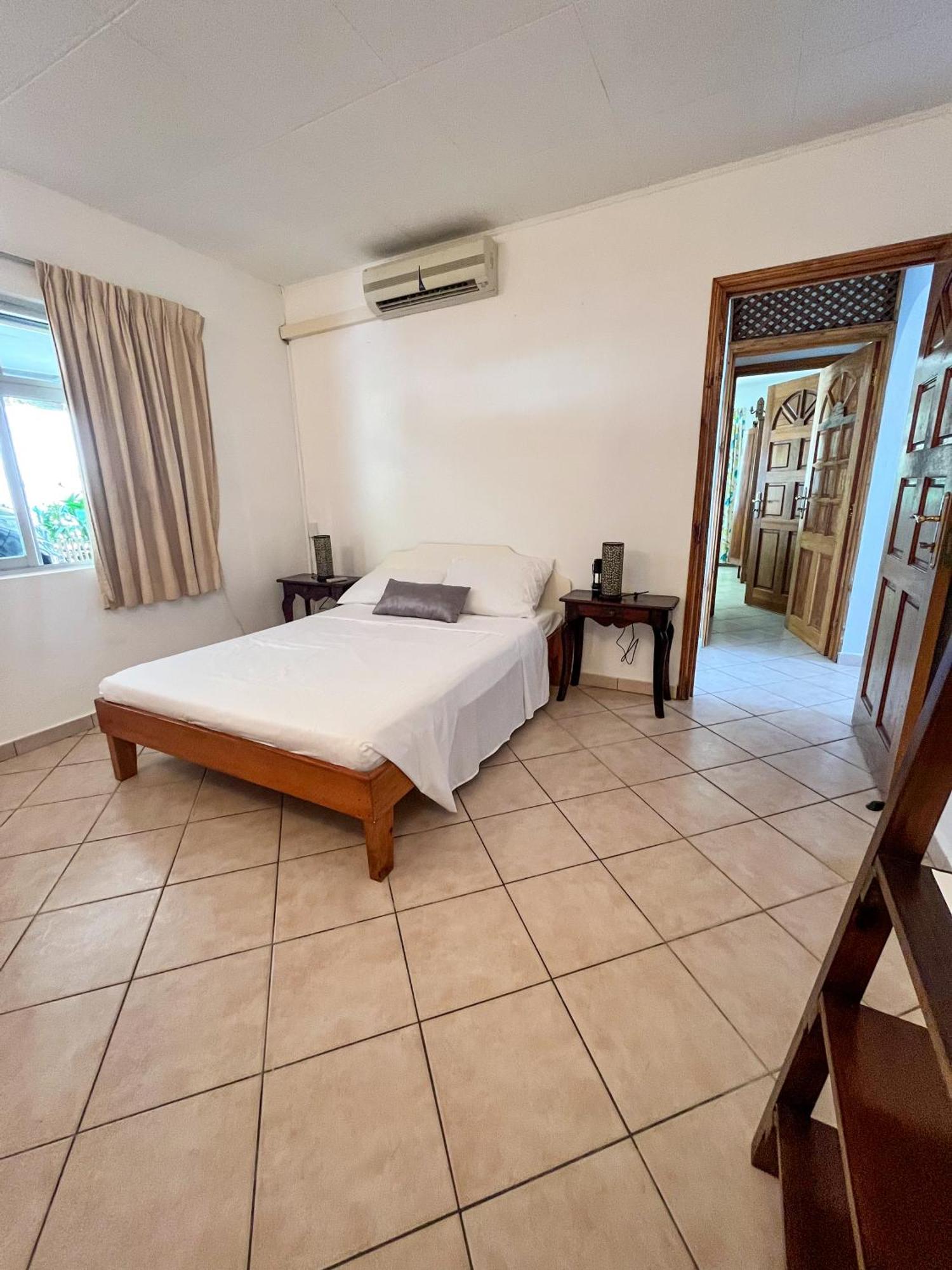 Bottle Palm Villa วิกตอเรีย ห้อง รูปภาพ